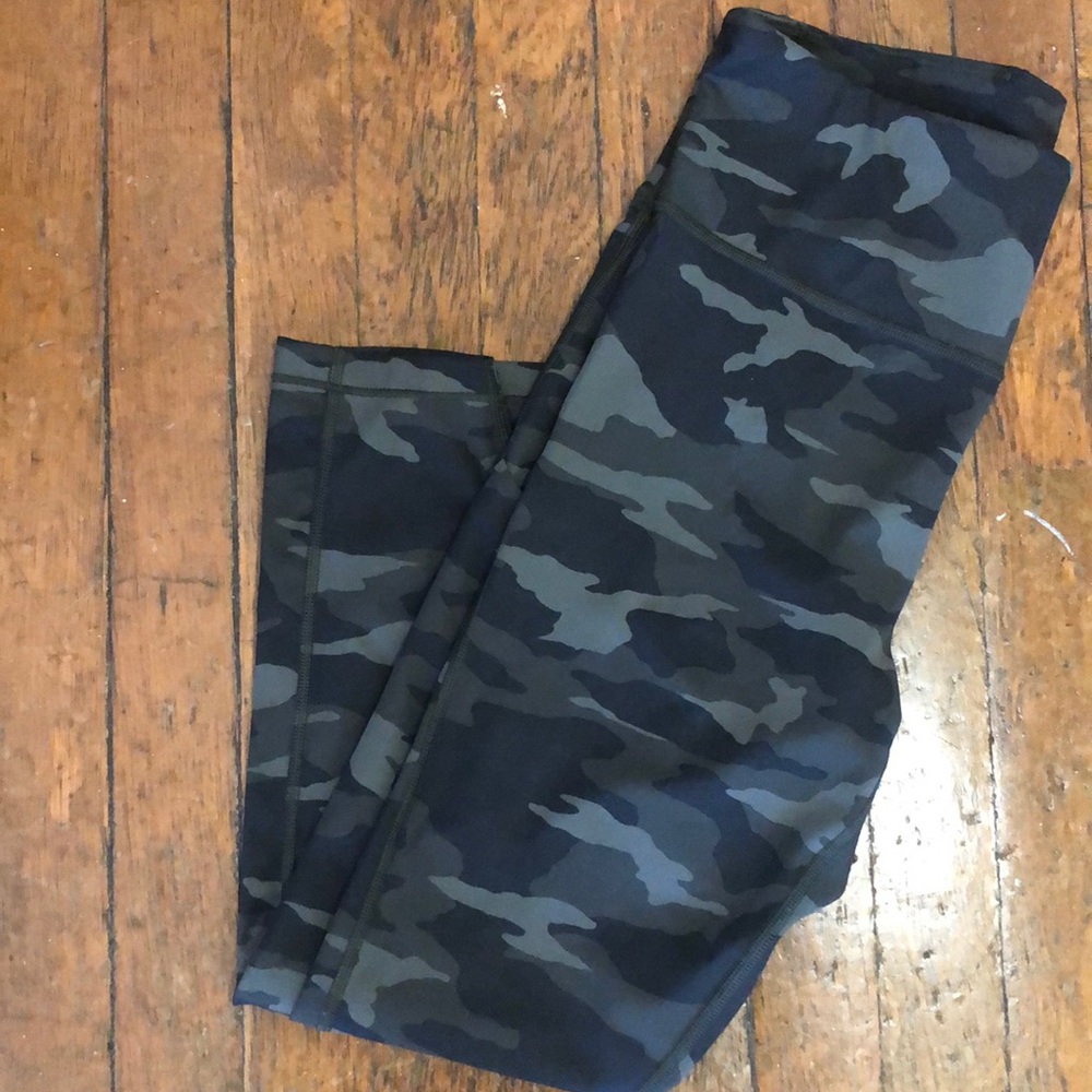 Athleta Camo 7/8 Leggings
